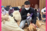 亚洲动物基金“狗医生”首次为中国精神病患者提供帮助