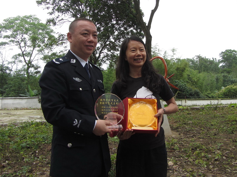2013.04.21guangzhou_dog_shelter_opening_day