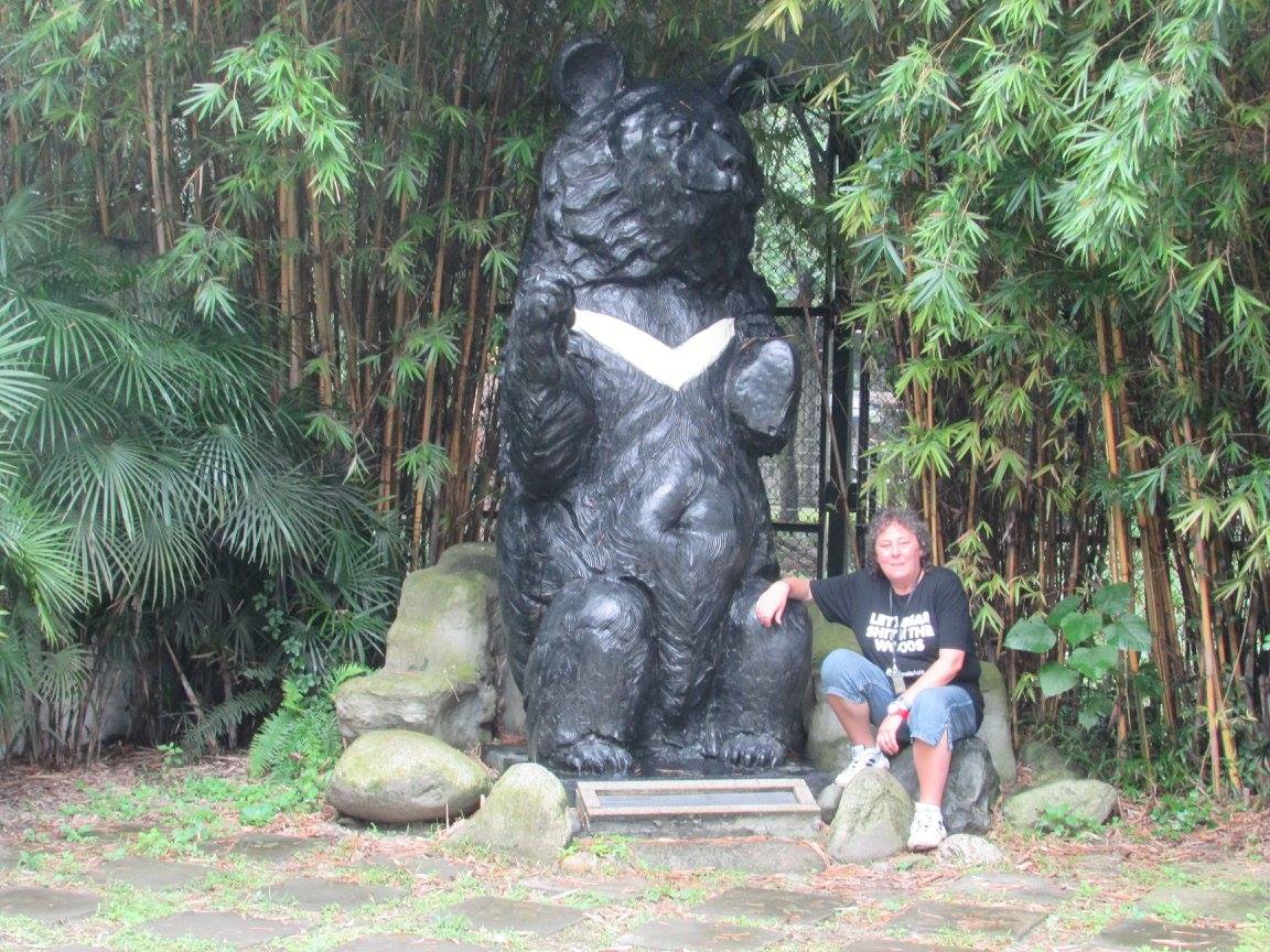 Statue Andrew